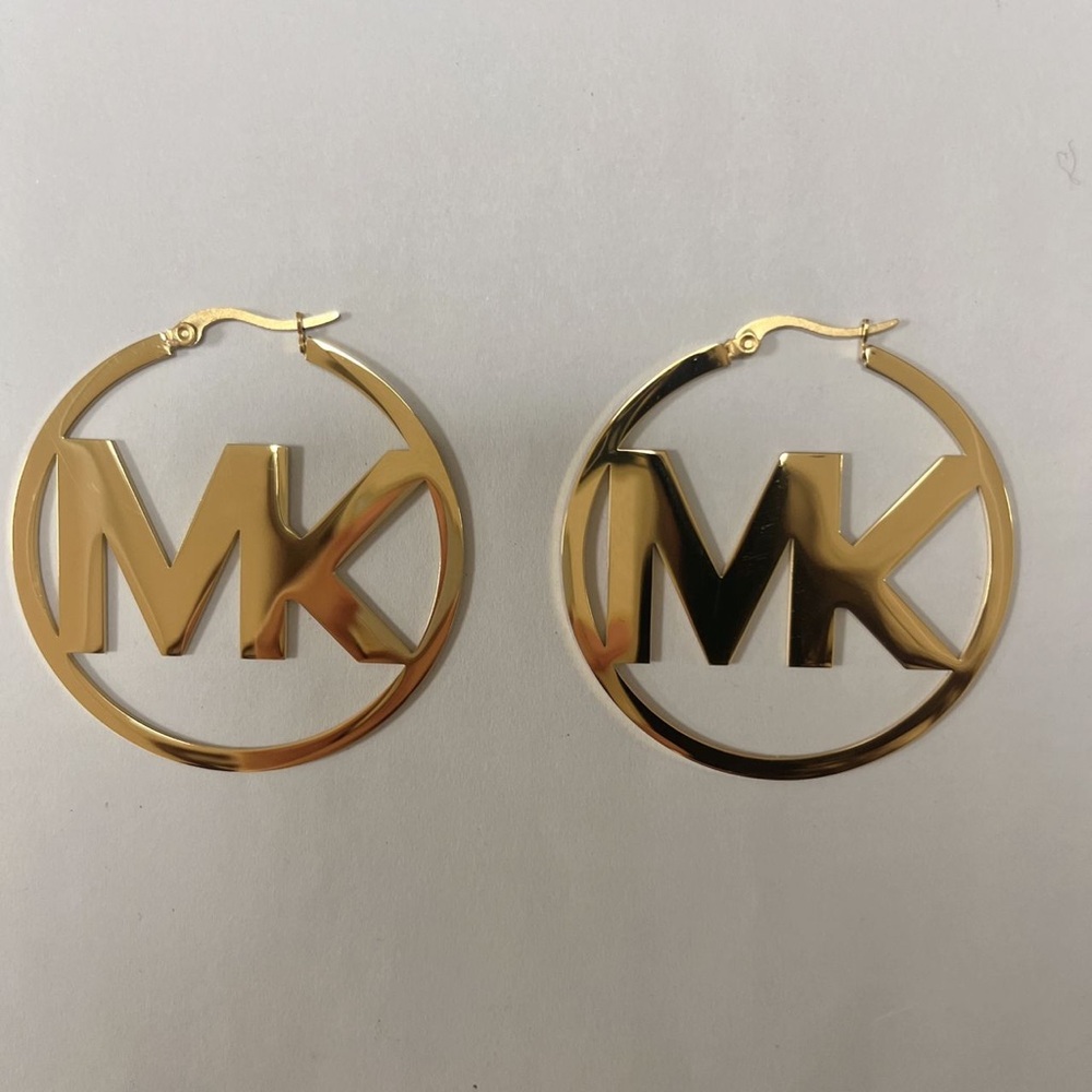 COPY - COPY - 💎 Like New 18KPLT Hoop Earrings. No Flaws Like New Condition.
